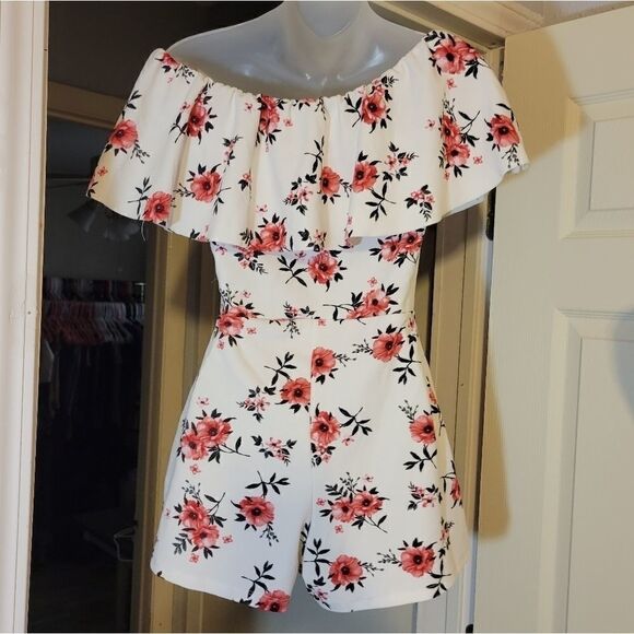 Almost famous romper   - Picture 3 of 6